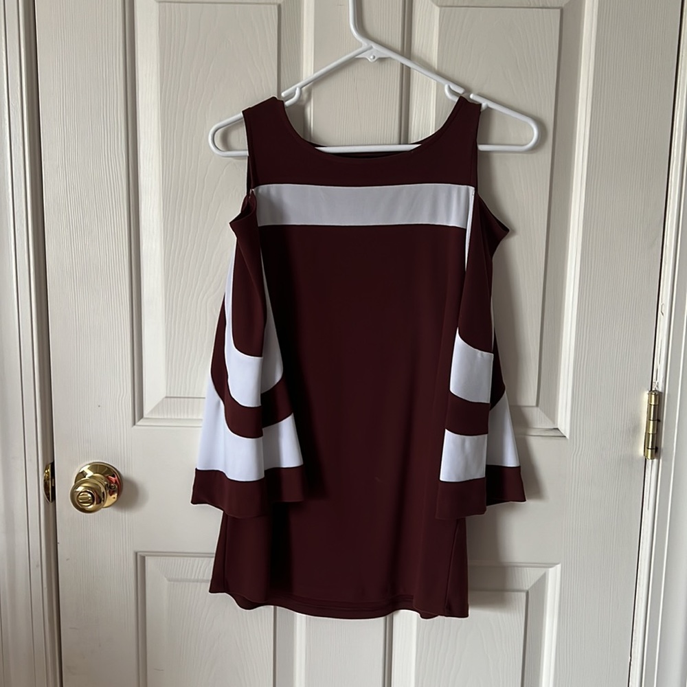 Cold shoulder top